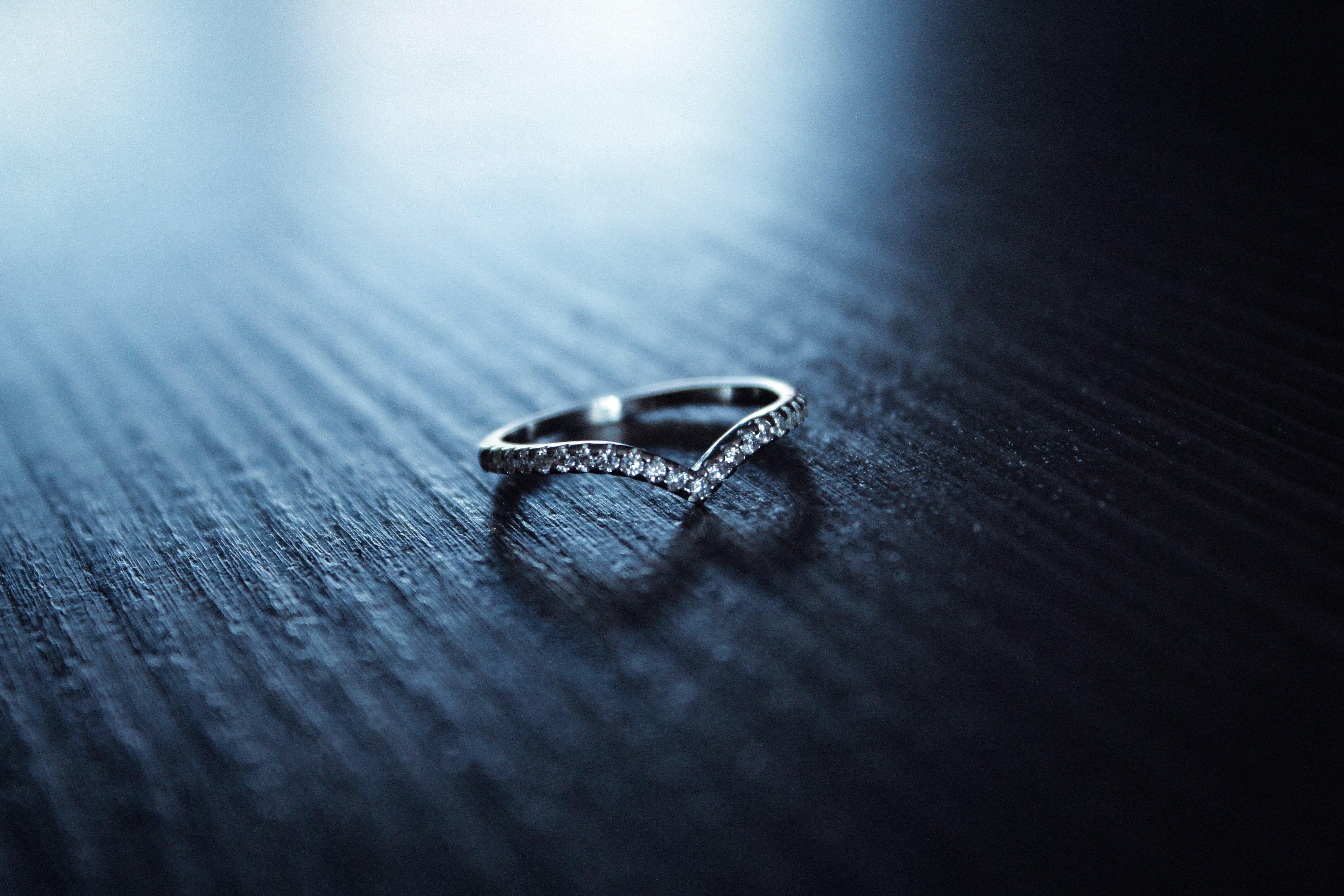 Eco-Luxe Love: Embracing Lab-Grown Diamond Engagement Rings - Michael Gabriels