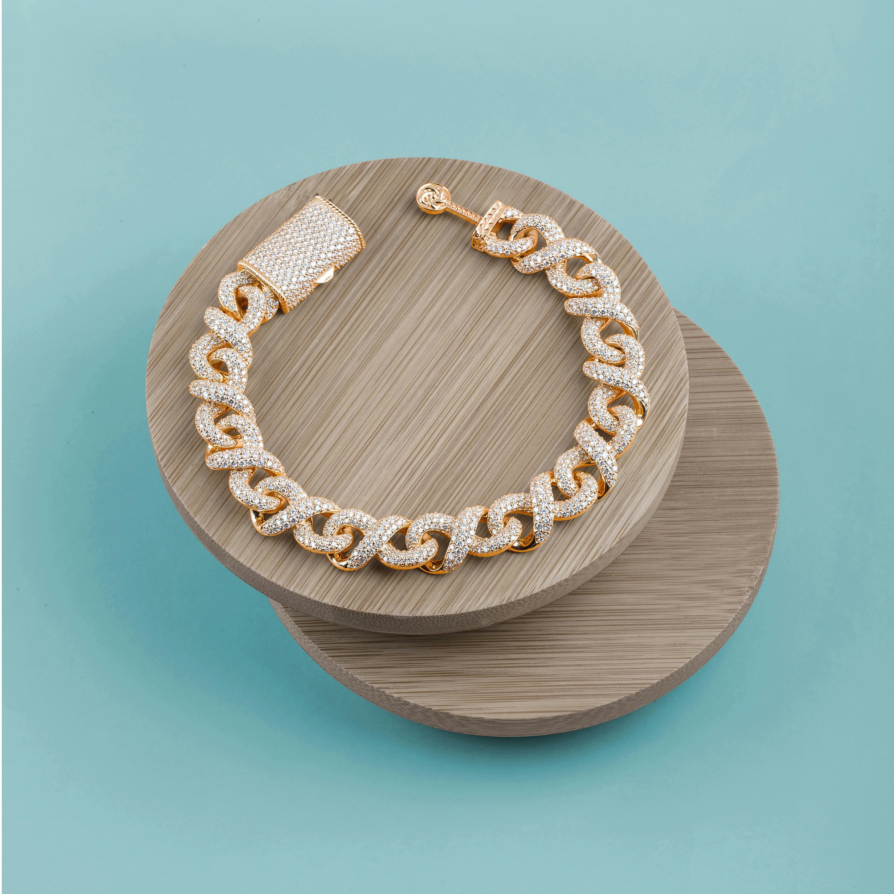 Elevating Your Style with Diamond Jewelry for a Luxurious Look - Michael Gabriels