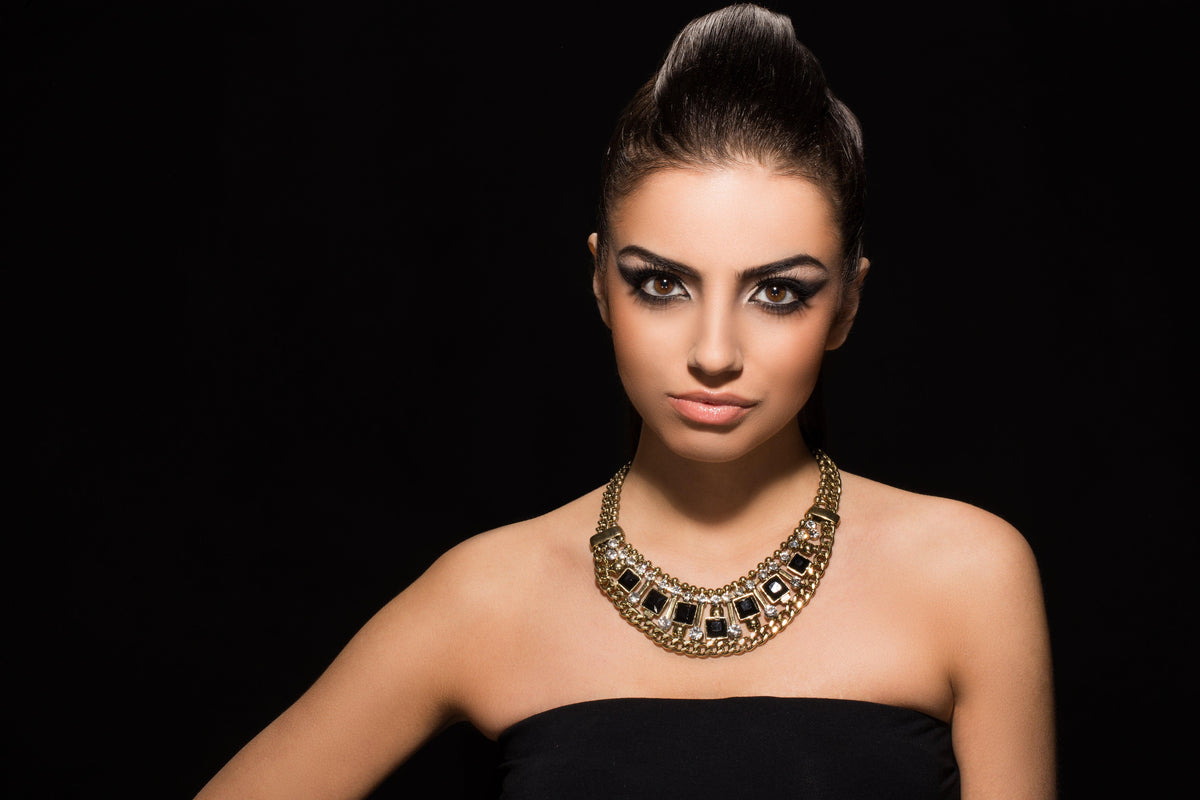 Feminine Flourish: How to Be a Classy Woman Wearing Stunning Diamond Jewels - Michael Gabriels