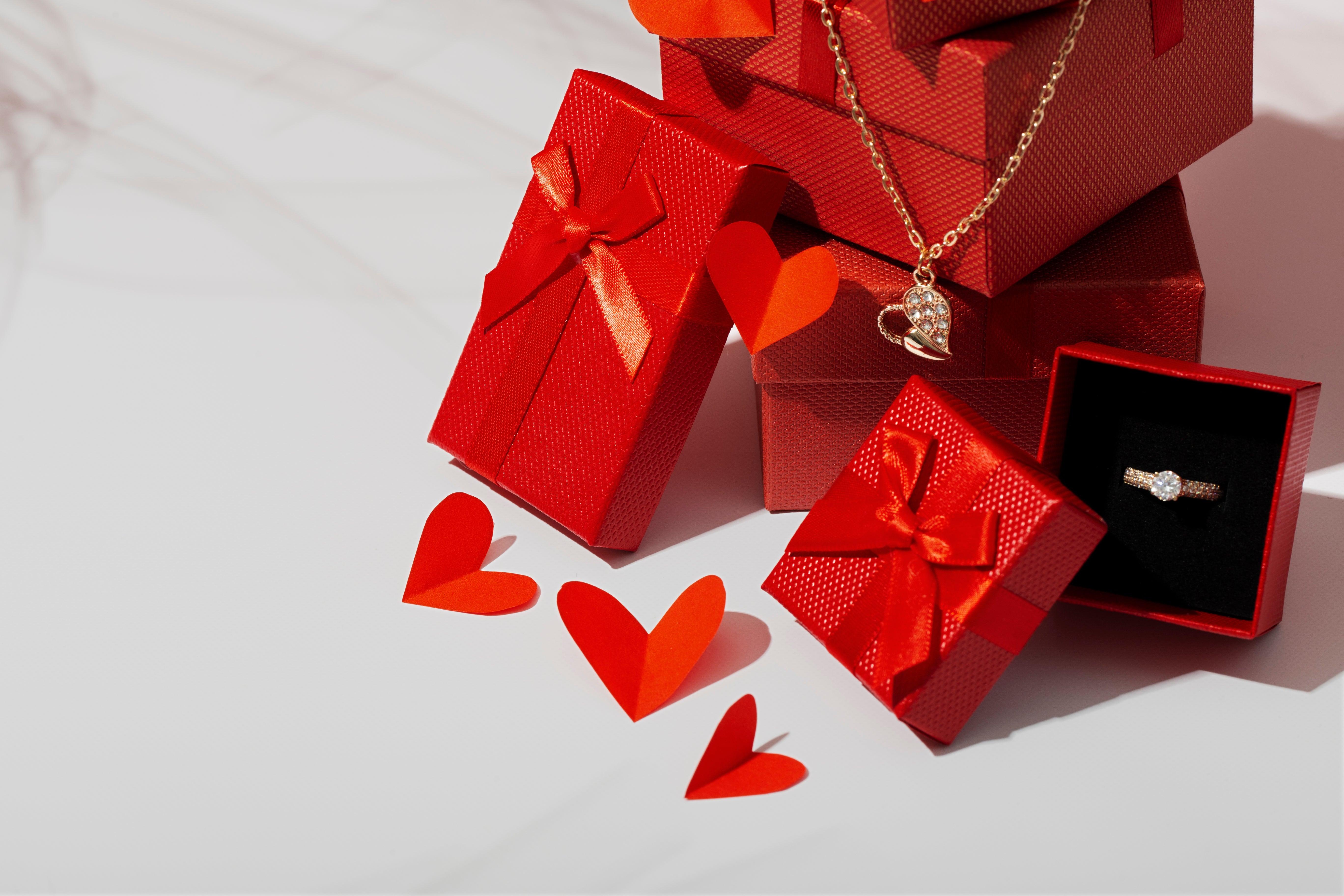 Romantic Radiance: Express Your Love with Exquisite Diamond Jewelry This Valentine's - Michael Gabriels