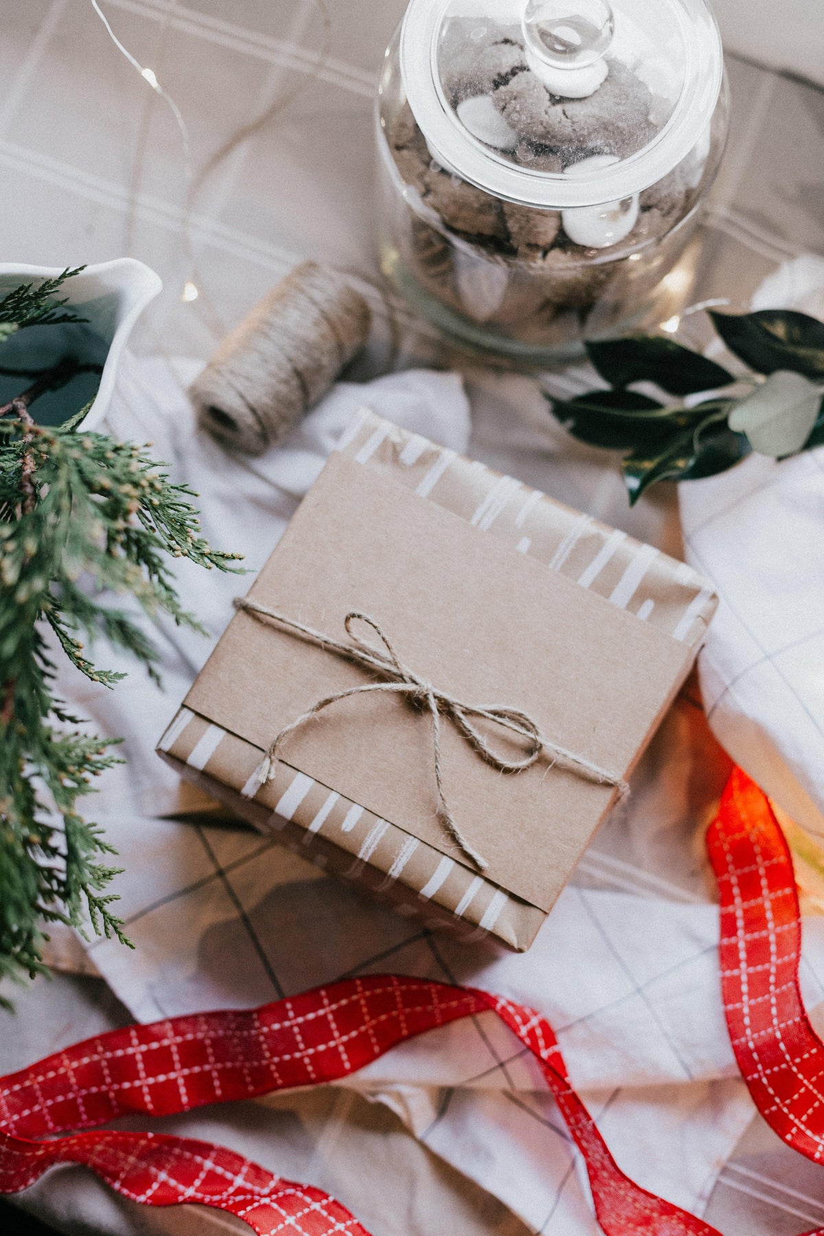 Secret Santa Sparkle: Gifting the Magic of Diamonds to Your Loved Ones - Michael Gabriels