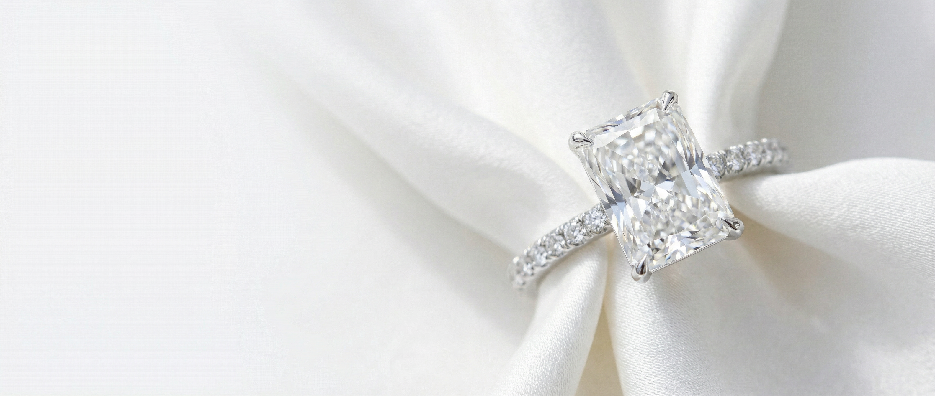 Radiant Cut Diamond Engagement Ring